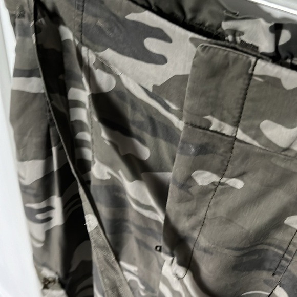 Express High Waisted Belted Cargo Pant - Picture 4 of 7